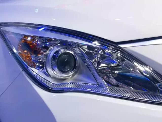 东风风行发布新能源车 风行景逸S50EV售价11.59—12.99万元