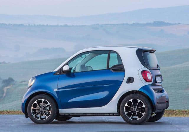 2016款奔驰Smart Fortwo评测：Tiny car, redux
