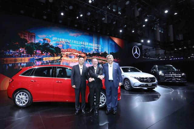 奔驰GLS SUV中国首秀，多款新车联袂上市