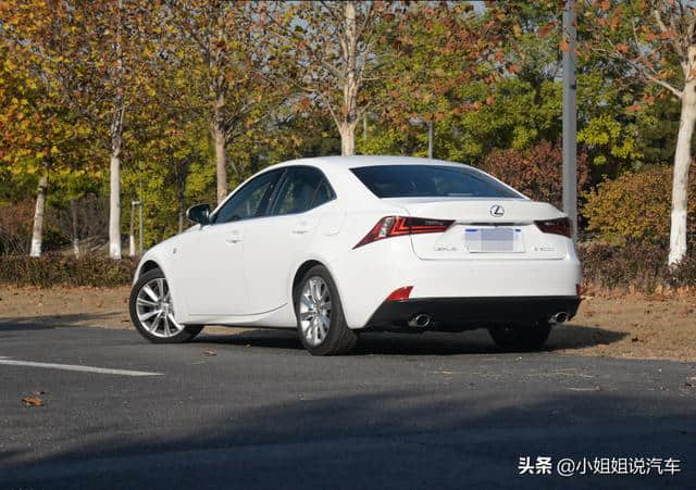 36万元左右的进口车：雷克萨斯IS 200，运动型适合年轻的你