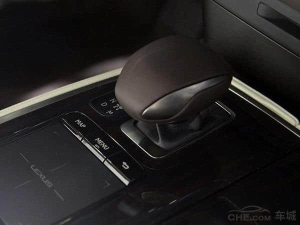 雷克萨斯LS 2017新车上市 搭3.5L发动机 专业评测