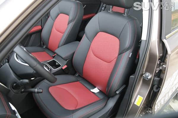 小型SUV-奔腾T33上市 售价6.98-9.98万元 国五国六可选