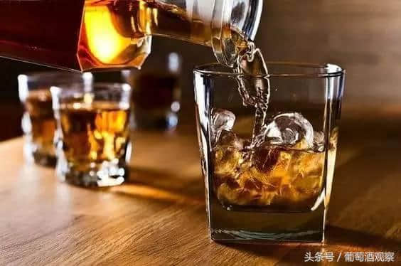 伏特加和威士忌有什么区别？