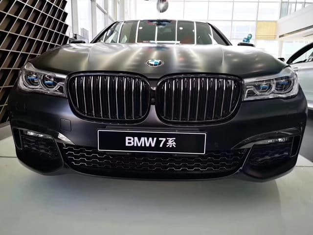 全球限量149台，BMW 740Li xDrive黑焰版赏析！
