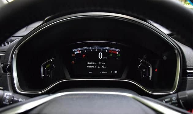实拍新款本田CR-V混动版，百公里油耗低至4.8L，无人能敌