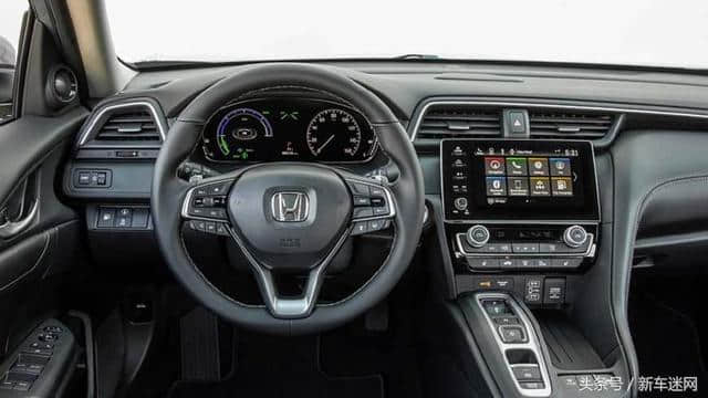 2019款本田Insight起价14.8万元，是一款介于思域和雅阁之间的车