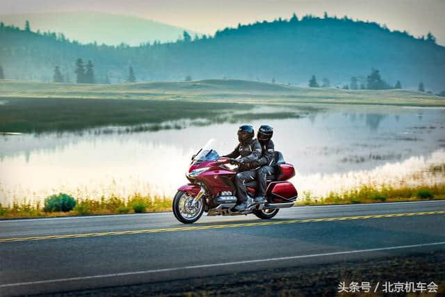 陆地最舒适摩托车，2018款本田Gold Wing价格发布