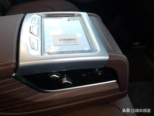 宝马5系提车感受，全液晶仪表盘科技感十足，舒适进入功能很实用