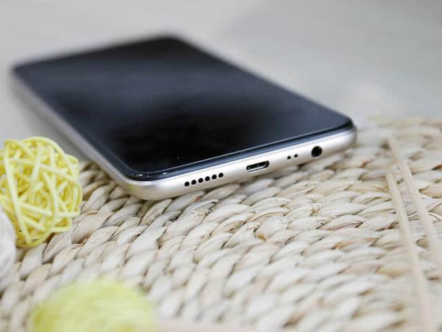 OPPO A7评测：千元价位的最有时尚范的手机