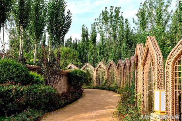 旅游·建筑文化：在国际园林博览会上的乌鲁木齐园，让人瞠目结舌