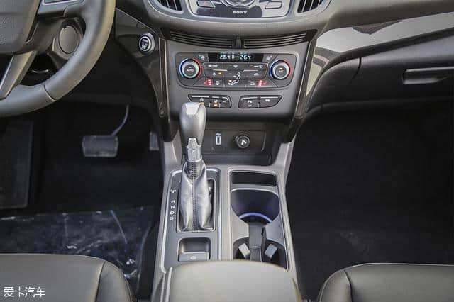 爱卡SUV专业测试 新福特翼虎1.5T顶配版