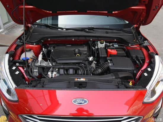 长安福特发布两款全新福克斯1.5L车型 售12.78万元