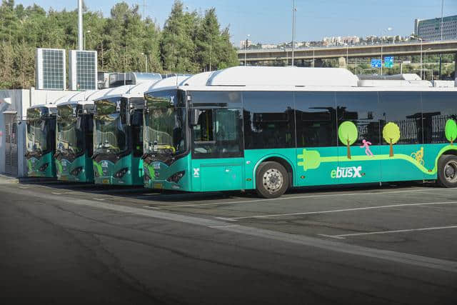 全球电动化浪潮全面开启 比亚迪大巴驶入以色列活力圣城