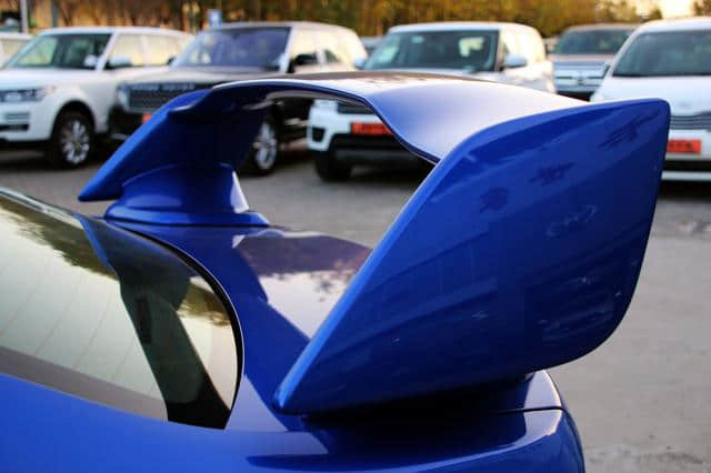 平行进口车性能车型斯巴鲁STi—曾经的WRC王者，那抹永恒的拉力蓝