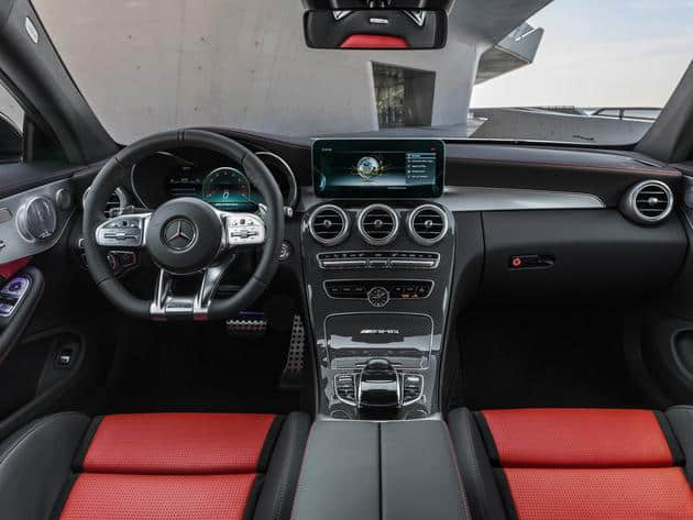 奔驰发布新款AMG C63 S Coupe官图 最大功率375kW