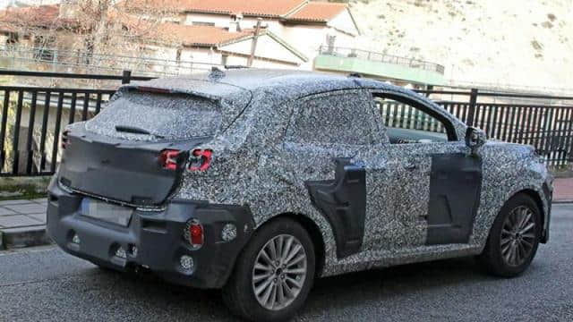 福特全新神秘小型SUV曝光，将与嘉年华共用同一套底盘？