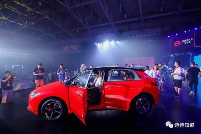 为纯电而生！比亚迪e2深圳发布上市，8.98万元起价格PK燃油车