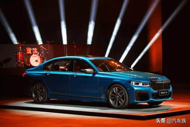 历经六代演变 | 新BMW 7系上市，在中国目标客户为38岁