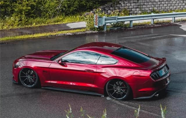一台“保持原汁原味”“特立独行”的福特野马Mustang GT !