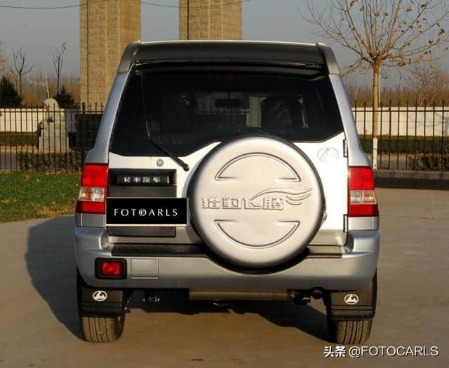 猎豹飞腾2.0L四驱实拍，国内首款城市越野车，中国版“帕杰罗”？
