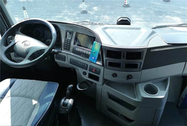 福田戴姆勒超级重卡2019款全面“升舱” 满足运输人对舒适的渴望