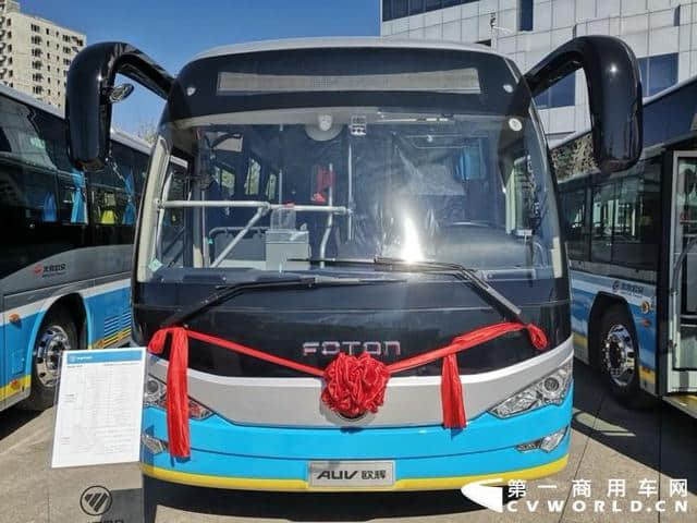 福田交付2790辆欧辉新能源客车 560马力X13发动机亮相