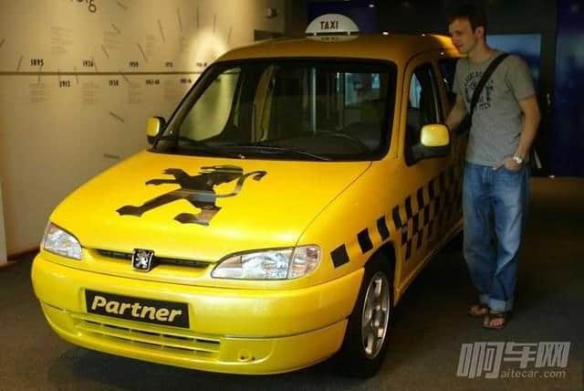 万万没想到，迪拜的出租车竟然是它！