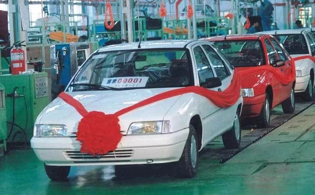 神龙富康停产十年再复活，摇身变电动车品牌，首款车续航或500km
