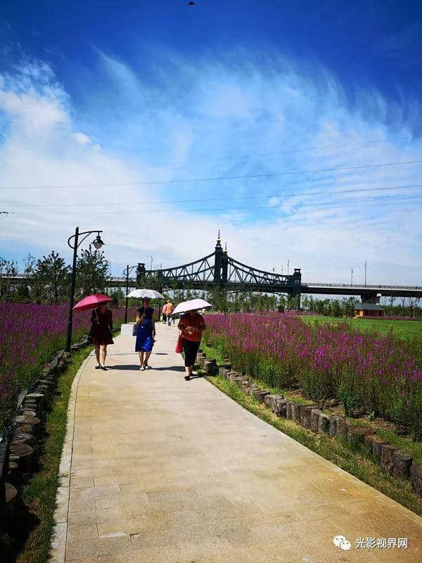 哈尔滨松花江畔，一道最浪漫的风景线