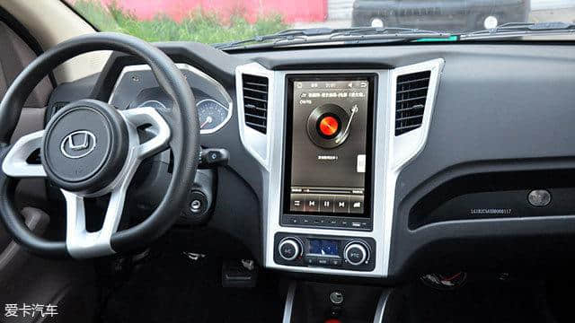 华泰新能源EV160R正式上市 售10.98万元