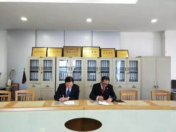 江南农村商业银行与常州中院签署“执行E拍贷”协议