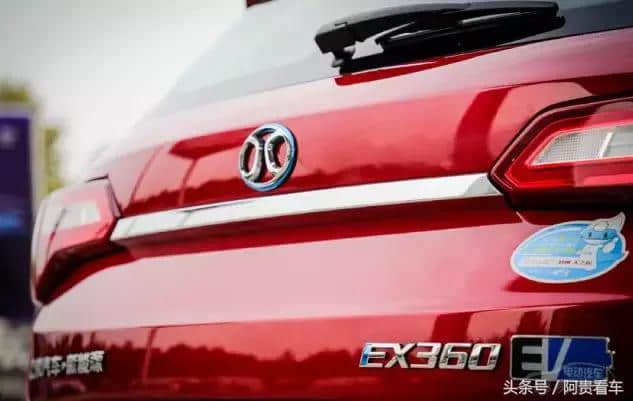 最受欢迎的A0级纯电SUV，北汽新能源EX360和元EV360怎么选？