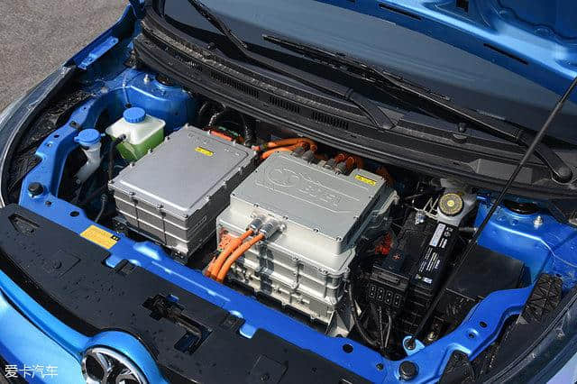 评测北汽新能源EX260纯电动SUV