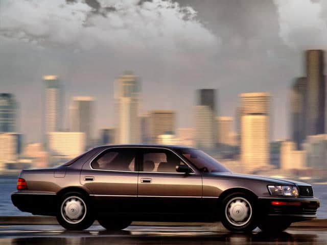1993年中国进口最多的豪华轿车之凌志LS400