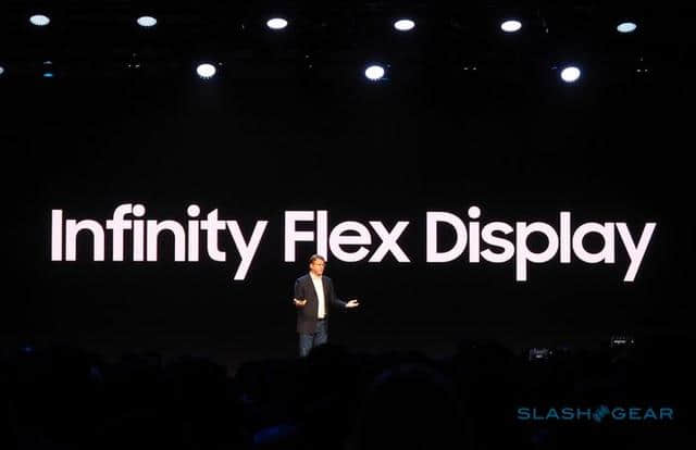 三星终于在SDC 2018上拿出了Infinity Flex可折叠智能机