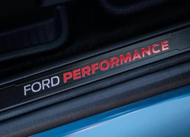 Ford Performance 操刀、336hp 双涡轮增压V6，Edge ST 登场！