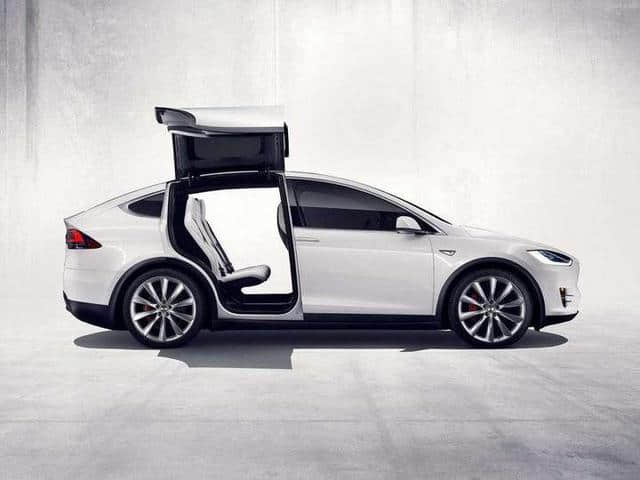 「新车驾到」2019年，特斯拉Model X将面临哪些SUV车型的挑战？