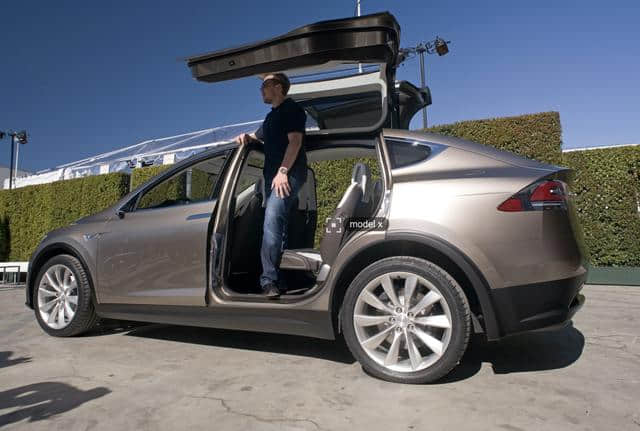 全5星评级！特斯拉Model X成为安全级别最高的SUV感觉咋样？