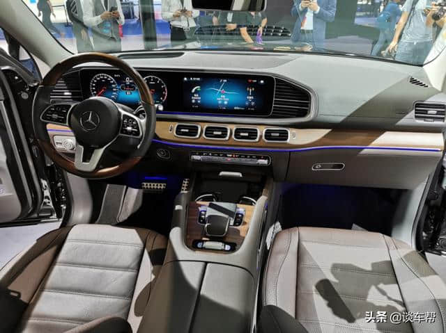 「2019成都车展」全新奔驰GLS450中国首次亮相