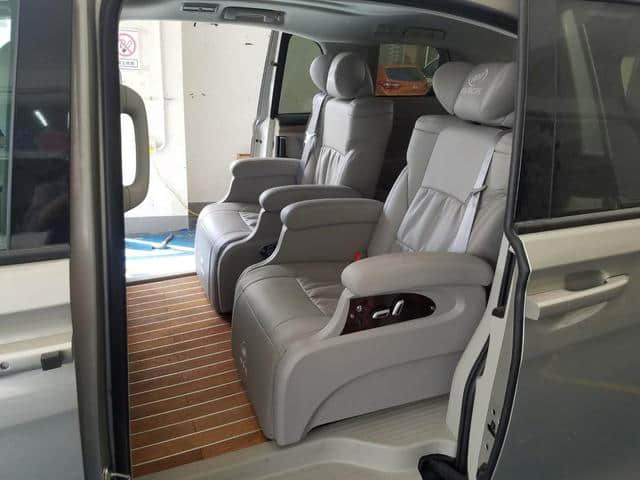 别克gl8商务车改装航空座椅和木地板，新款老款皆可！