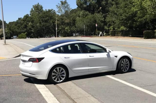 你想买的特斯拉 Model 3 其实是这样的