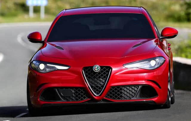 良心价的意大利进口高性能豪华运动型轿车，阿尔法罗密欧Giulia