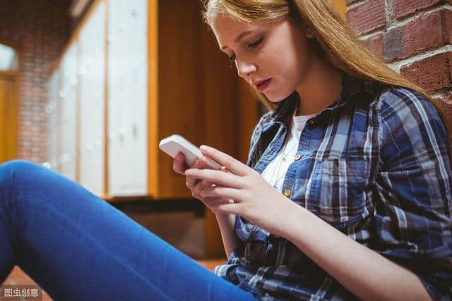 精神病学研究表明，过度使用社交媒体的青少年有更多侵略性