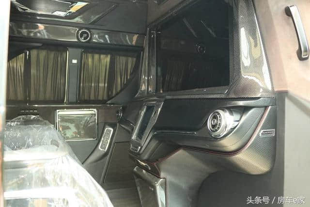 房车e家，全新进口美式商务旗舰GMC-GX777尊翔星际版商务车报价