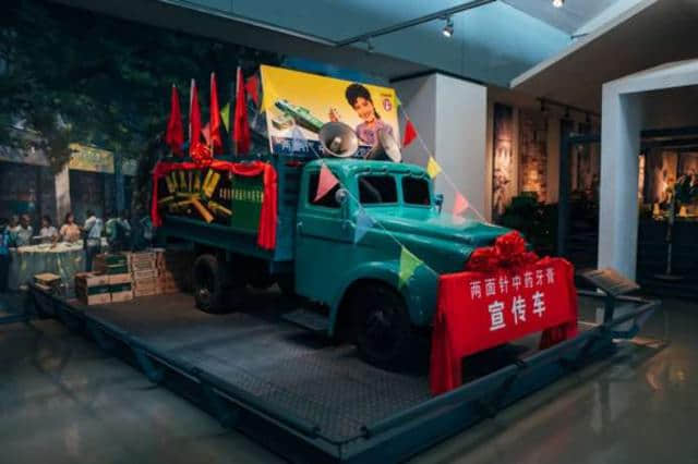 探寻柳州工业博物馆，带你看看32年前的五菱轿车长啥样