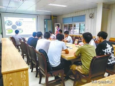 武汉理工大学汽车工程学院学生赴柳州 探五菱汽车 话未来发展
