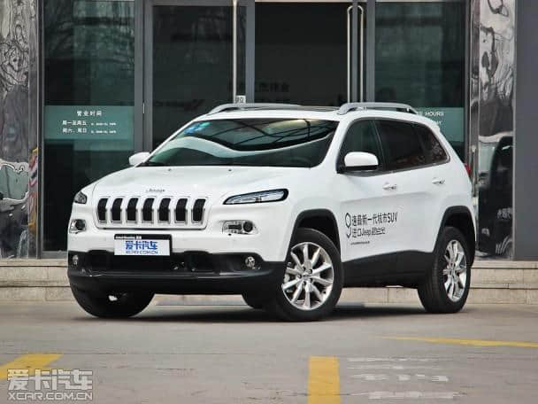 新款Jeep自由光价格公布 售39.29万元