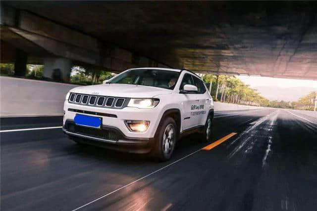 油耗低至5.6L/100km，Jeep指南者车主觉得这部车怎么样？