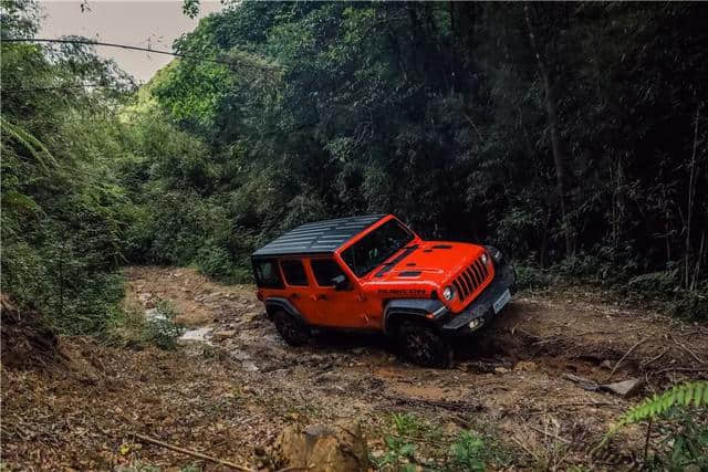 油耗低至5.6L/100km，Jeep指南者车主觉得这部车怎么样？