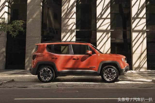 JEEP推出廉价车型，比奥迪Q3更有质感，仅13万起比哈弗更值得买